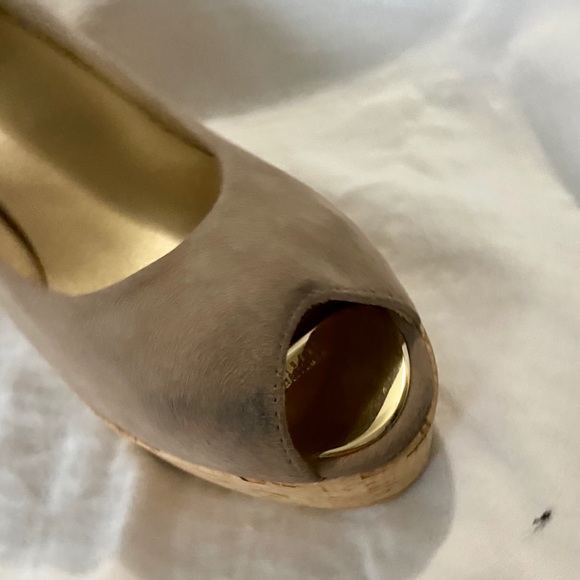 Stuart Weitzman cork wedge peep toe pump - Picture 7 of 8